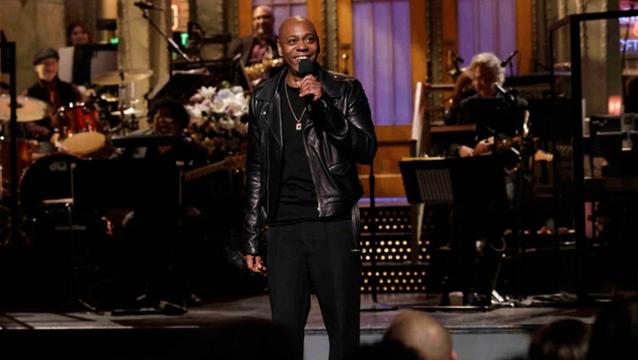 ‘SNL’ Slammed for Dave Chappelle Monologue: “Popularizing Anti-Semitism” | THR News