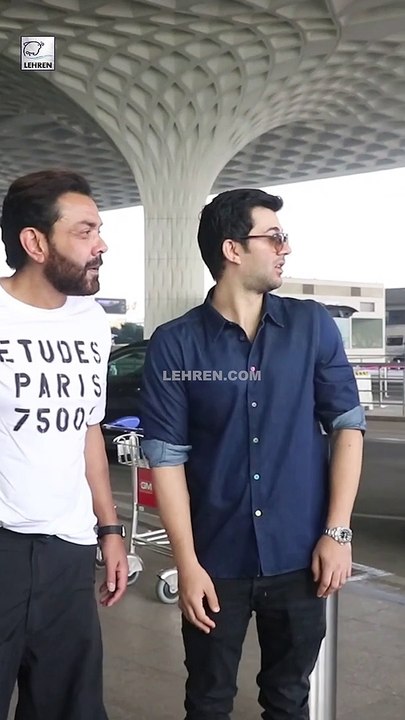Bobby Deol के साथ Karan और Rajveer Deol हुए स्पॉट