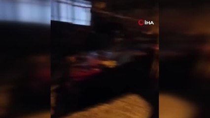 Kartal'da sokağa süratli giren minibüs 7 araca çarparak ortalığı savaş alanına çevirdi