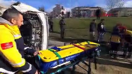 İstanbul'da akıllara durgunluk veren kaza! Ön tekerleri yerinden çıktı