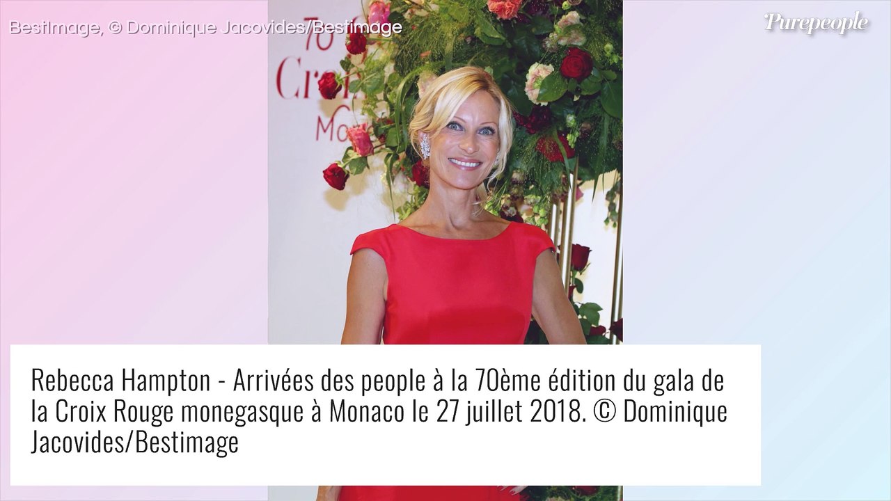 Rebecca Hampton, 22 kilos en moins après la naissance de sa fille : elle a refait ses seins "pour le travail"