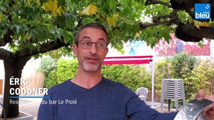 Éric Codoner, le responsable du bar Le Prolé, installe un espace réservé aux supporters et explique son choix.