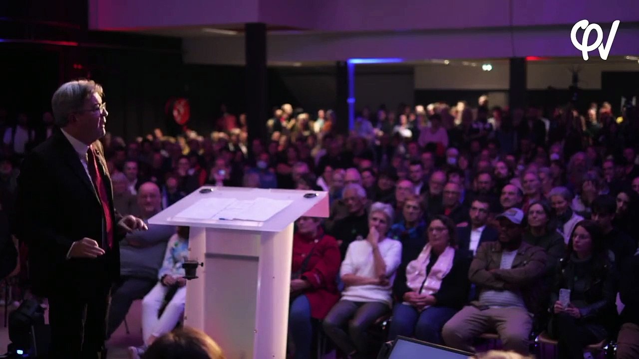 "Il est à visage découvert !" : Jean-Luc Mélenchon réagit au clash entre Cyril Hanouna et Louis Boyard