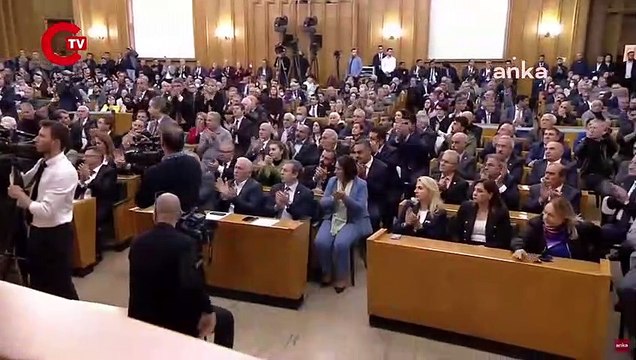 Kemal Kılıçdaroğlu o haberi Meclis kürsüsünden gösterdi, Akit'e ateş saçtı: Hadlerini bilecekler
