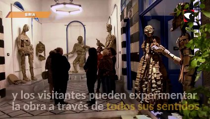 Скачать видео: (REUTERS) El arte se propaga a través de la Instalación artística que simula los sentimientos humanos