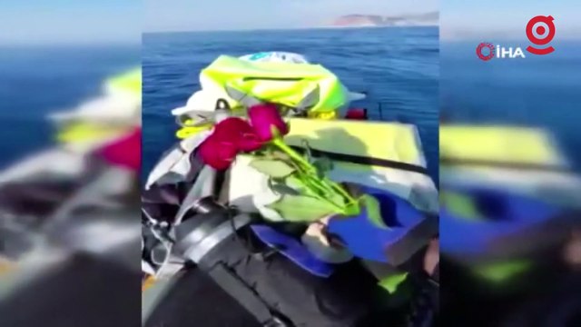 Kano ile 4 denizi kürek çekerek geçti, İstiklal Caddesi'nde hayatını kaybedenler için denize 6 tane kırmızı gül bıraktı