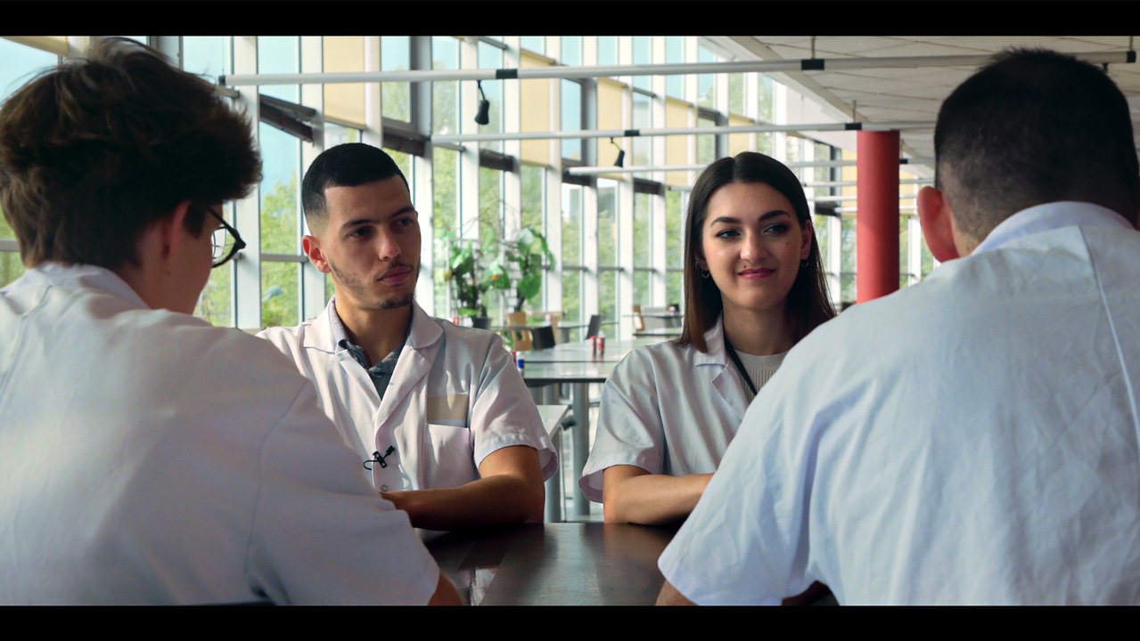 "Premières Urgences", la bande-annonce du documentaire