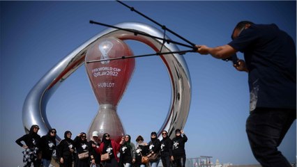 VOICI : Coupe du monde 2022 : cette star qui a refusé de chanter lors de la cérémonie d’ouverture malgré la somme faramineuse proposée
