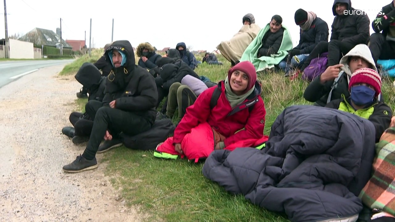 Frankreich stockt Einsatztruppe an Ärmelkanalstränden auf: „Da beißt sich die Katze in den Schwanz“