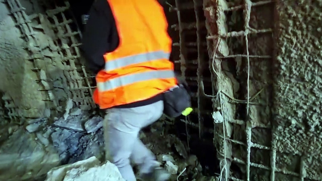 ZÁZNAM: Pri Ružomberku prerazili diaľničný tunel Čebrať