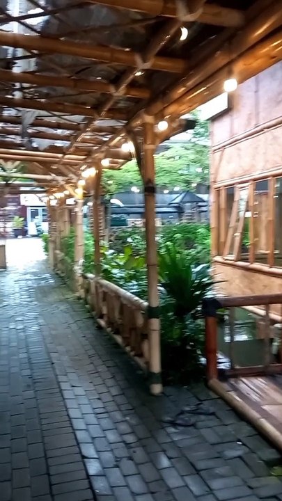 Virallll.....REST AREA ANEH....tapi...