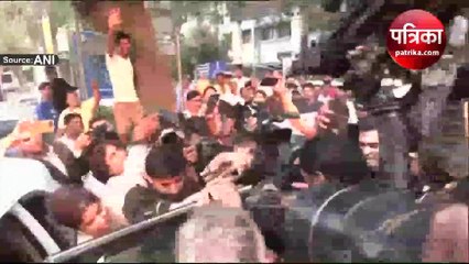 अभिनेत्री जैकलीन फर्नांडीज को मिली बेल