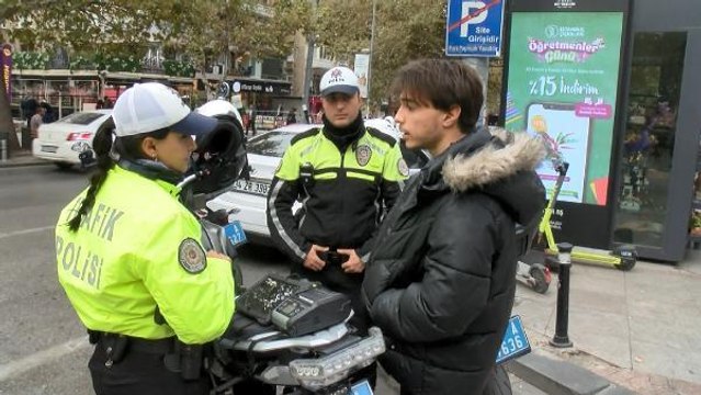 KADIKÖY BAĞDAT CADDESİ'NDE SKUTER DENETİMİ