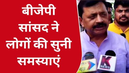कुशीनगर: बीजेपी सांसद विजय कुमार दुबे ने लगाई चौपाल, कही यह बात, सुने