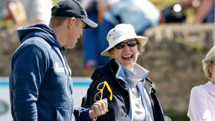 VOICI : Princesse Anne : le jour où un accident de pantalon lui en a révélé beaucoup trop sur son gendre Mike Tindall