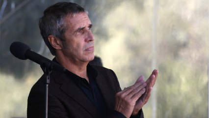 VOICI : "De plus en plus difficile" : Julien Clerc cash sur la baisse de ses revenus