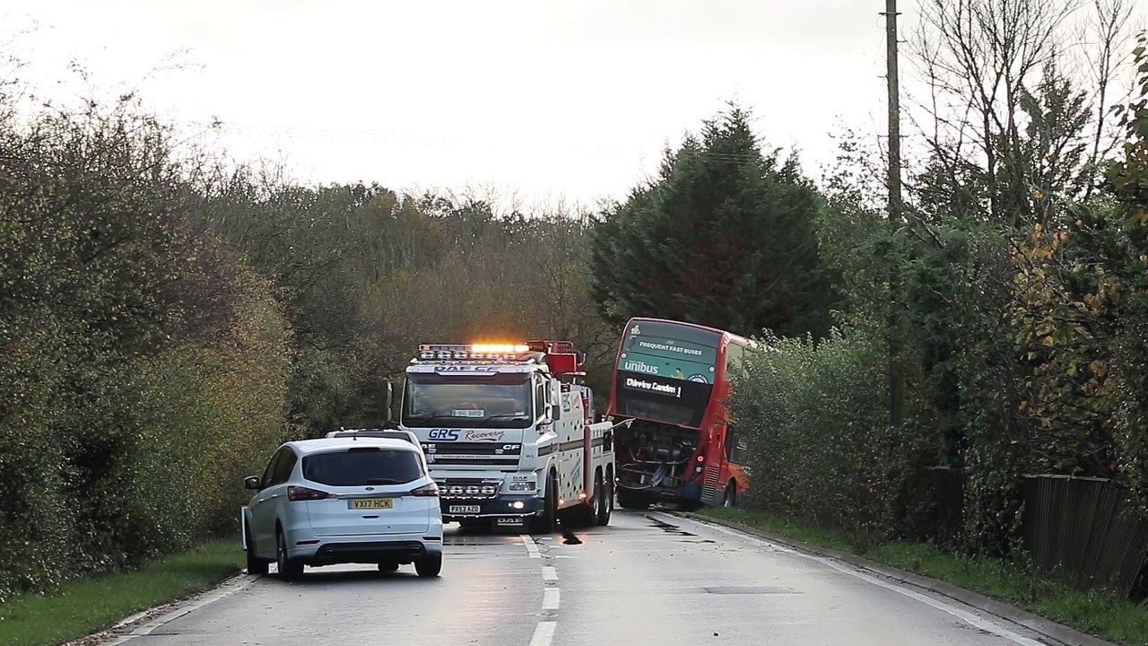 Two children airlifted at Birmingham Children's Hospital after horror school bus crash in Stratford-upon-Avon