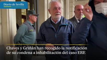 Las imágenes de Griñán recogiendo la notificación en la Audiencia de Sevilla