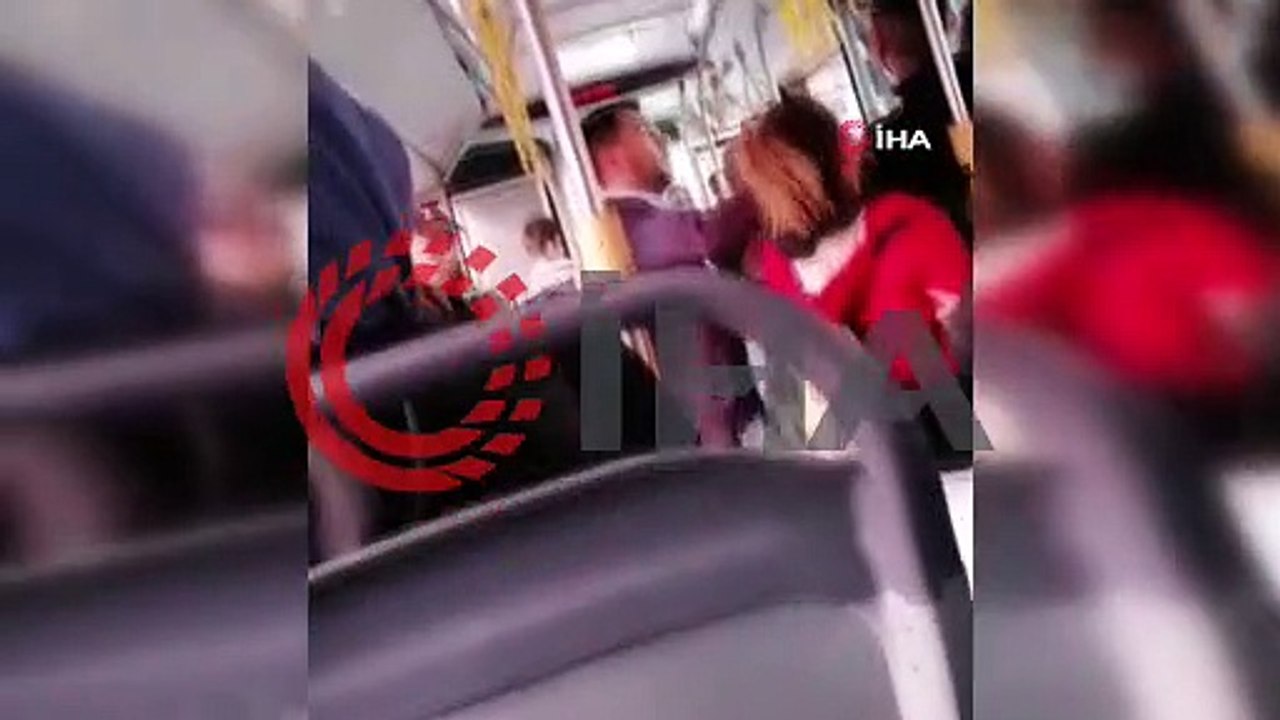 Sinir krizi geçiren yolcu İETT şoförüne saldırdı