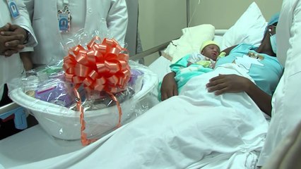 ext-nacimiento-8milmillones-151122