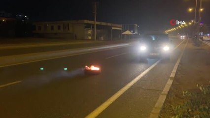 Elektrik sayaçlarının direklere çıkartılmasına tepki için lastik yaktılar, yolu trafiğe kapattılar