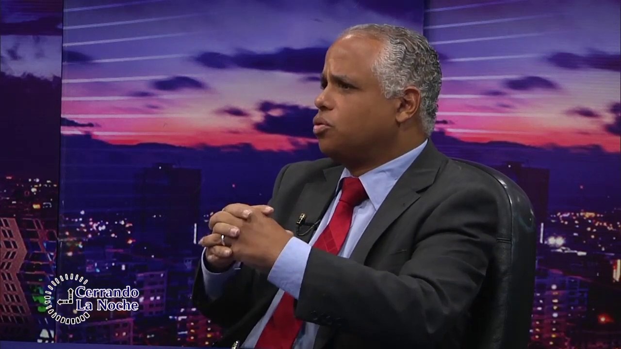 Entrevista a Eddy De Gracia programa Cerrando la noche, Canal 26 de Claro. Primera parte.
