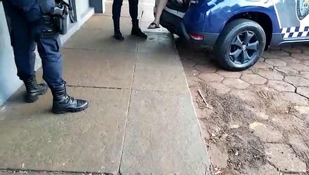 Jovem com mandado de prisão em aberto por roubo agravado é detido pela GM no Jardim Colmeia