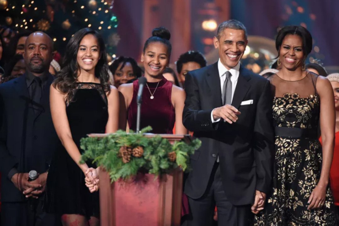 Michelle Obama Says Barack Is "Concerned," But "Not Crazy" When It Comes to Their Daughters’ Dating Lives