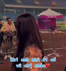 Mai Tài Phến trò chuyện cùng anh trai ca sĩ Mỹ Tâm