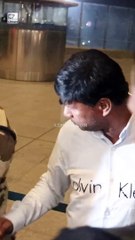 टाइट सिक्योरिटी के बीच Shah Rukh Khan और Suhana Khan पहुंचे एयरपोर्ट