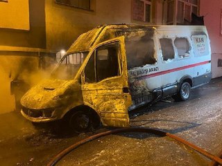 KIZILAY'IN KAN BAĞIŞ ARACI YANDI