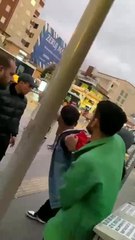 Pendik'te hırsızlık şüphelisini yakalayarak polise teslim ettiler