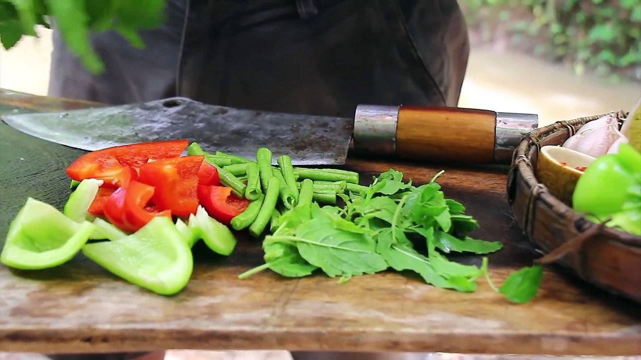 #Punjabi #MASALA Fish Curry Tasty and easy recipe - Punjabi Fish Curry Masala eating so delicious