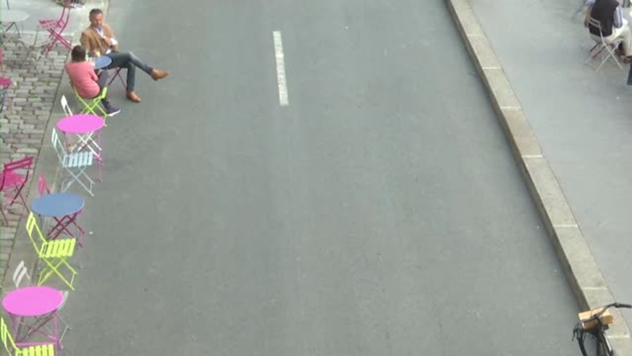 París debate el futuro de los patinetes eléctricos