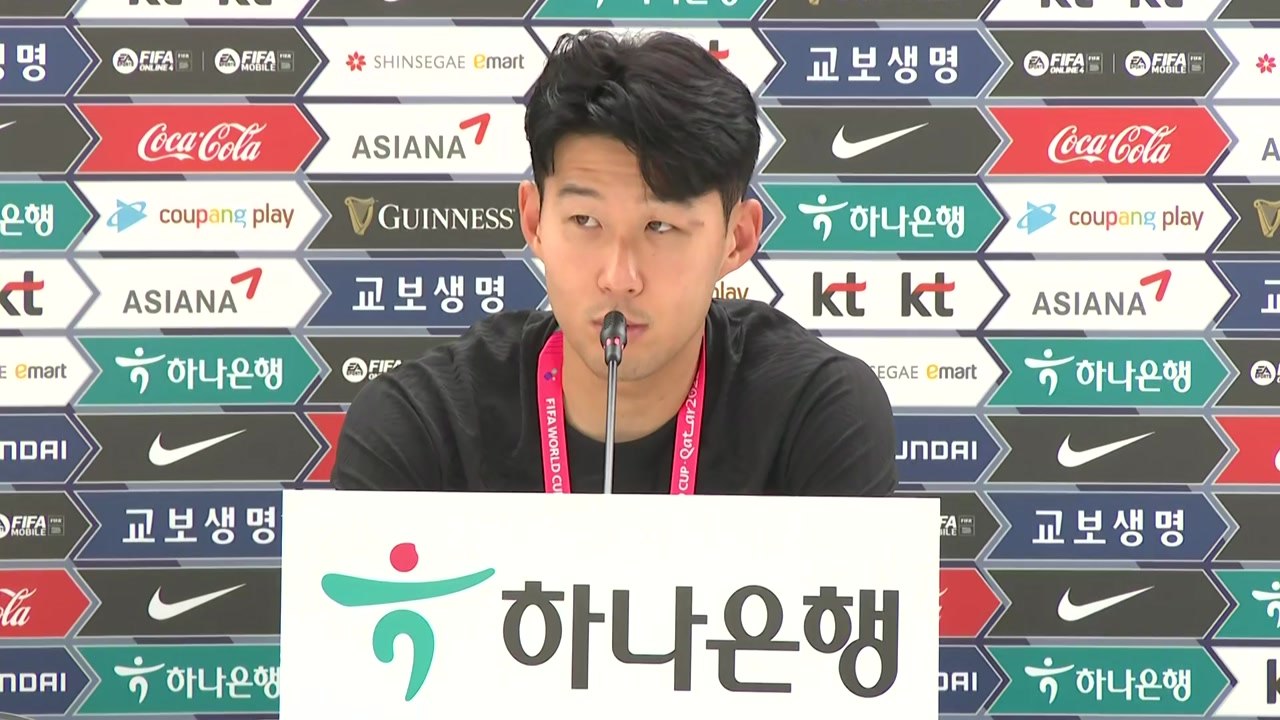 '보호마스크 쓴 손흥민' 본격 훈련 시작...완전체 된 벤투호 / YTN
