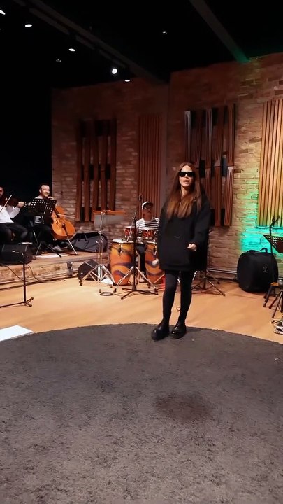 Simge, akustik konser serisine başlıyor