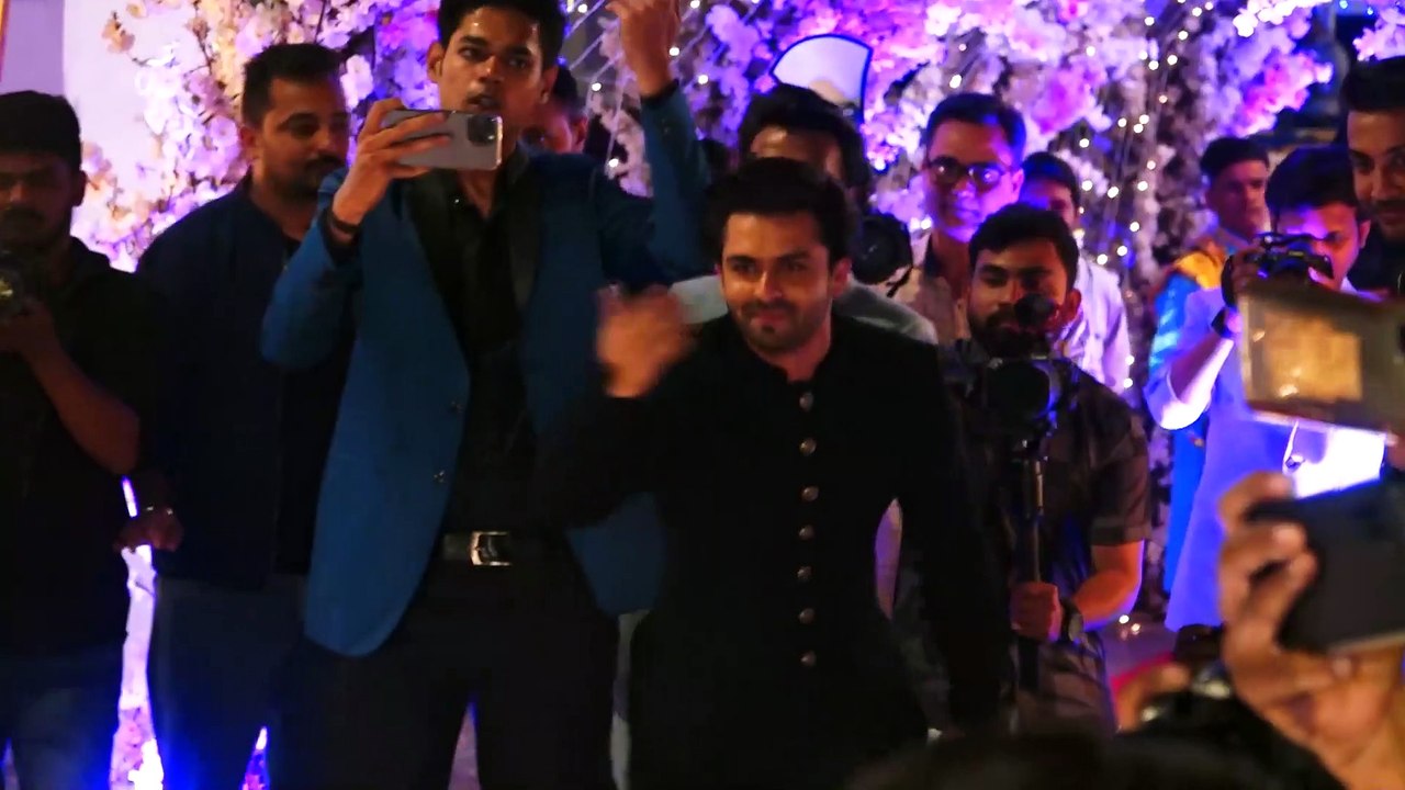Dipika Kakar and Shoaib Ibrahim make heads turn at Saba Ibrahim’s wedding reception
