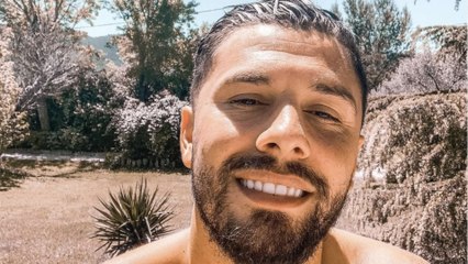 VOICI : Kevin Guedj aperçu à l'hôtel avec une star des Cinquante, Carla Moreau poste un message cash