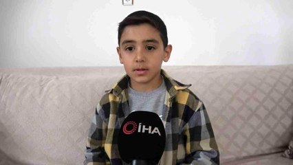 Oyun oynamayı bırakıp Kaydırak üzerinde namaz kılan çocuk İHA'ya konuştu