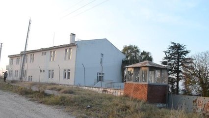 Bilecik'te Kaderine Terkedilen Karakol Binası, Yıkılmaya Yüz Tuttu