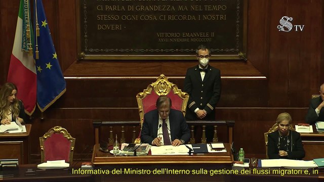 Migranti, Calenda: Siete partiti con pugno duro e vi ritrovate con pugno di mosche