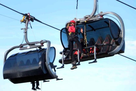 JAK timlerinden kış öncesinde kayak merkezinde nefes kesen kurtarma tatbikatı