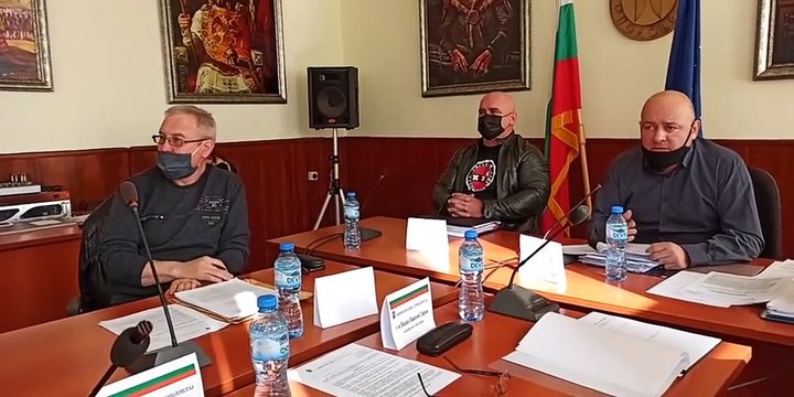 Да гласуваш на инат, Сесия на ОбС - Тополовград, част 1