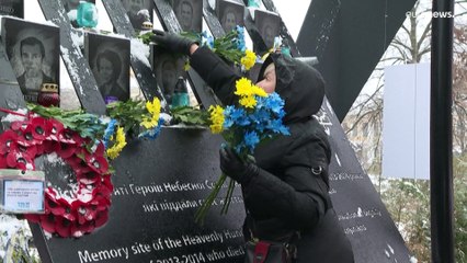 A Kyiv, Volodymyr Zelensky commémore les manifestants tués pendant "l'Euromaïdan"