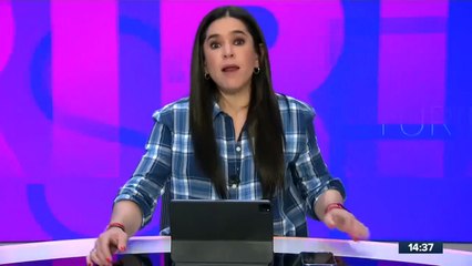 Ricardo Monreal entrega reconocimiento a Julio César Chávez