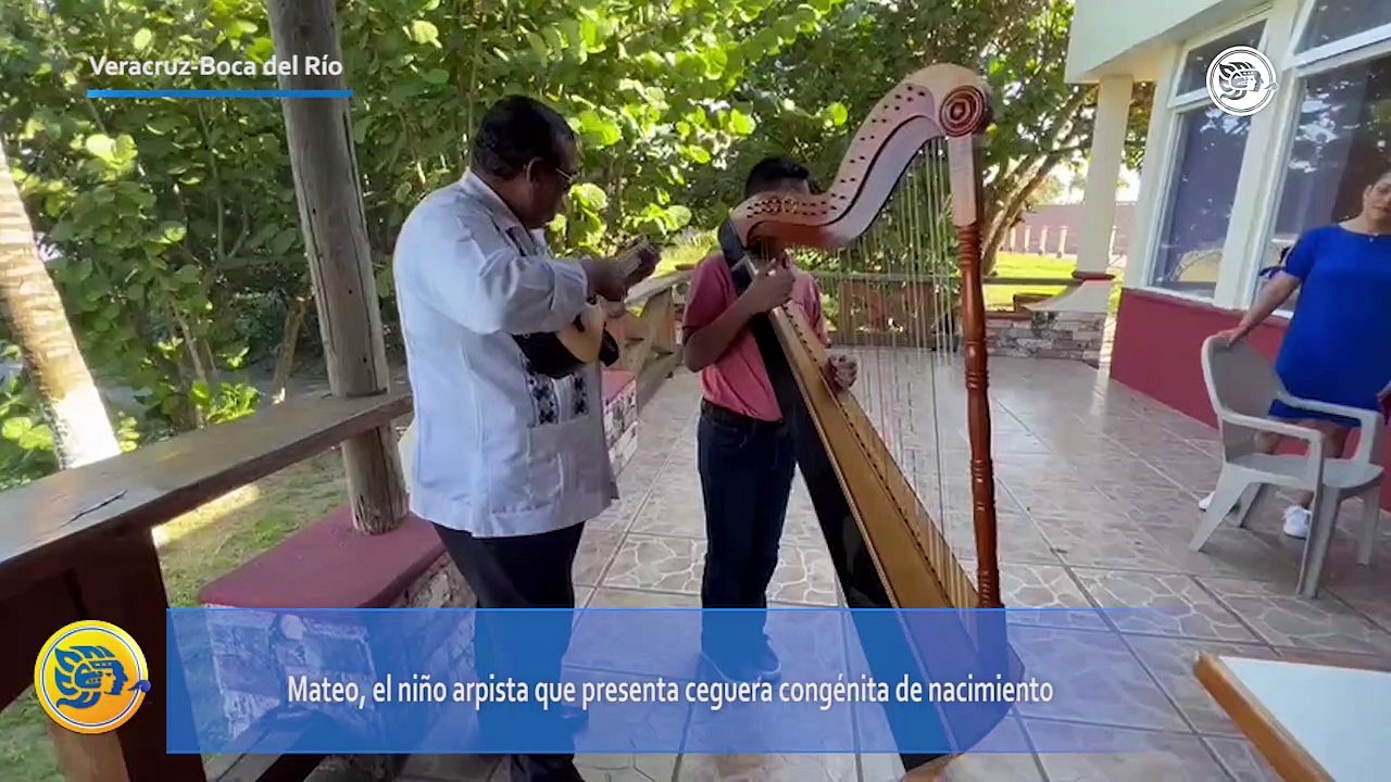 Mateo, el niño arpista que presenta ceguera congénita de nacimiento