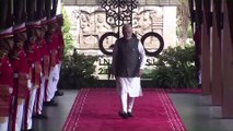 The president of Indonesia welcomes PM Modi to Bali for the G20 summit.