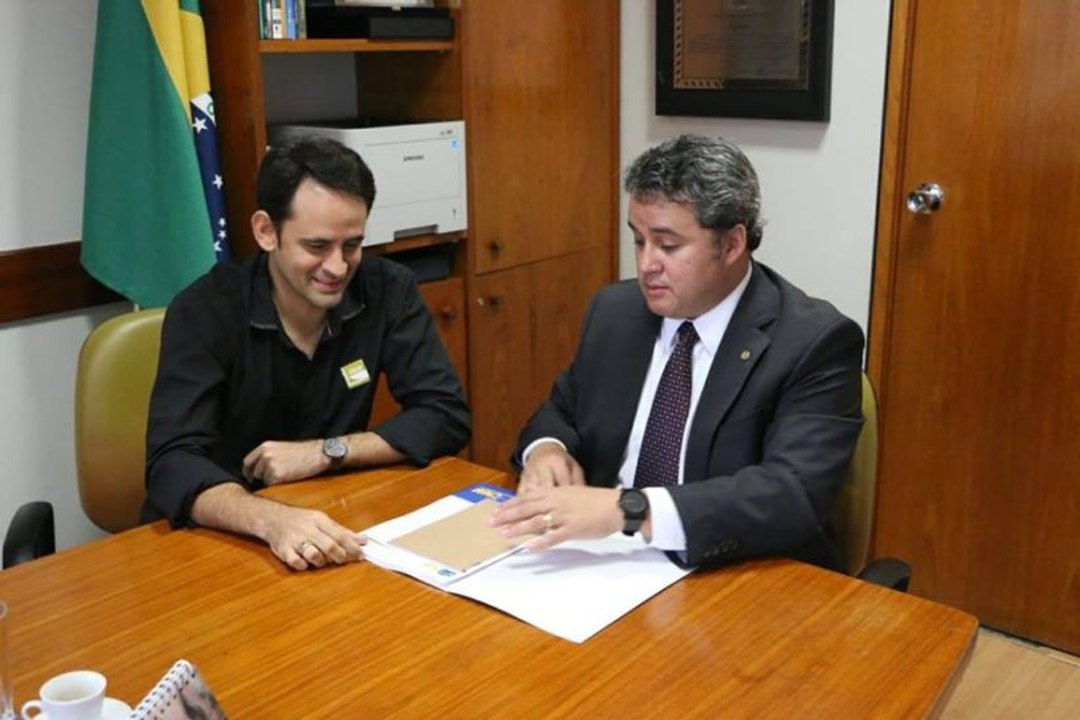 Dr Athaide reivindica destinação de recursos para construção do Hospital de Trauma do Sertão