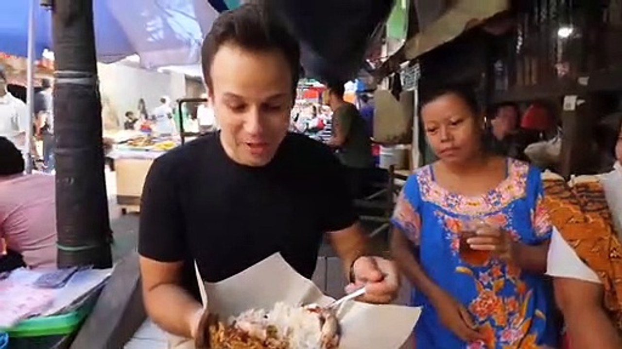 33 Indonesian STREET FOODS Across Indonesia!! NASI PADANG, YOGYAKARTA Gudeg + BANDUNG BBQ!! 6