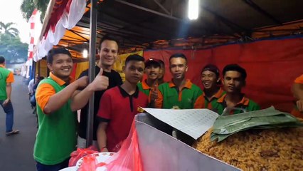 33 Indonesian STREET FOODS Across Indonesia!! NASI PADANG, YOGYAKARTA Gudeg + BANDUNG BBQ!! 11